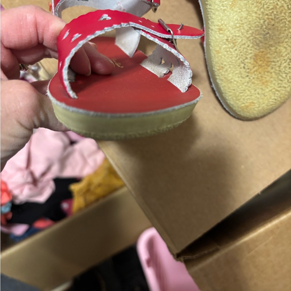 Red with Adjustable Straps - Picture 4 of 7